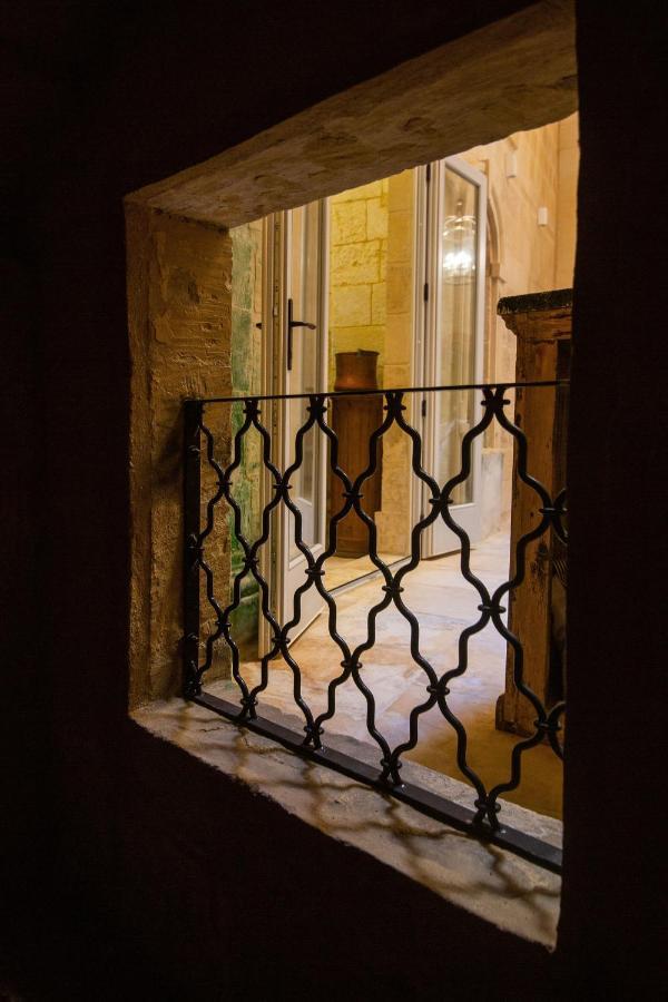 Palazzino Birgu Host Family Bed And Breakfast Esterno foto