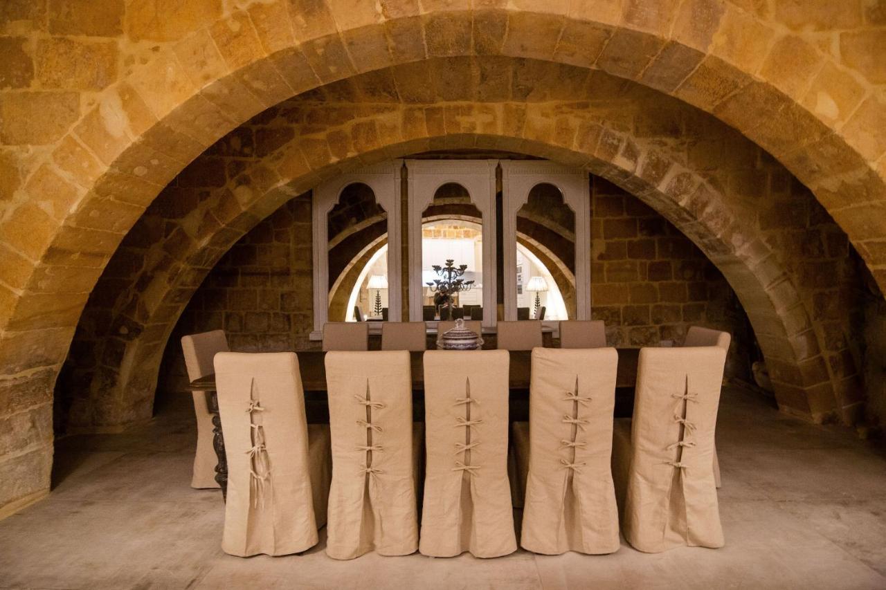 Palazzino Birgu Host Family Bed And Breakfast Esterno foto